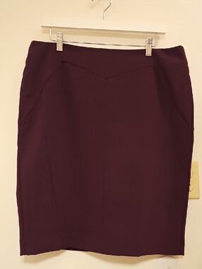Worthington Pencil Skirt